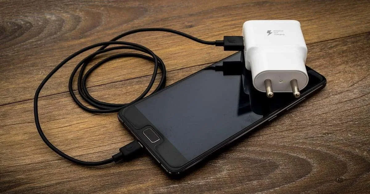 chargeur secours smartphone