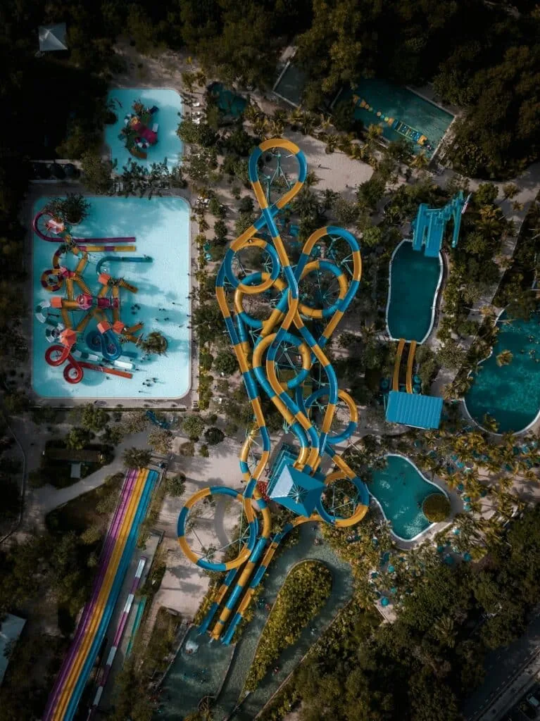 Grand complexe aquatique dans le monde